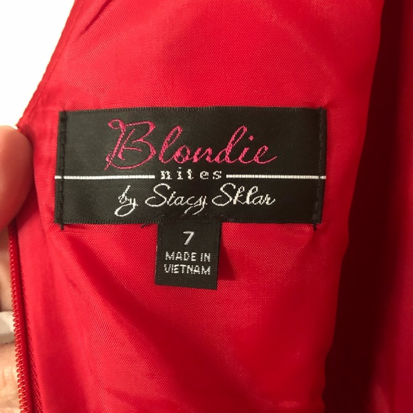 NWT red formal dress. $150 unaltered and unworn - Picture 3 of 8